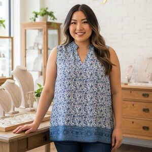 Max Studio Blue Floral Sleeveless Blouse 💙